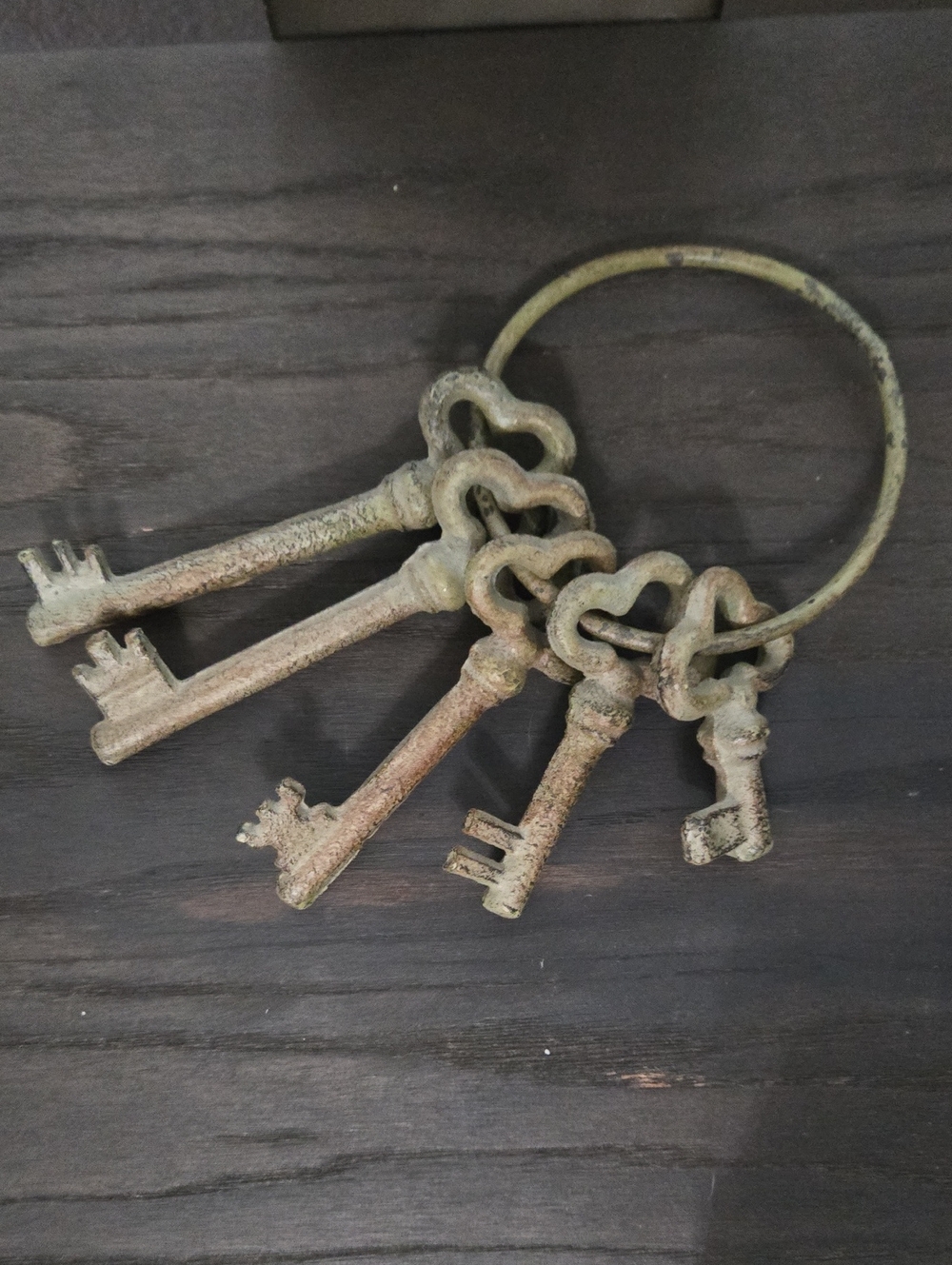 Rustic Antique-Style Key Wall Decor - Brown
